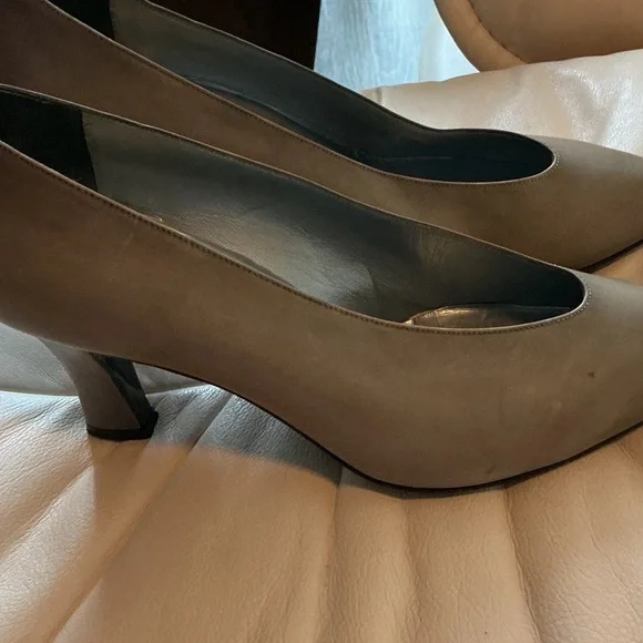 Christian Dior Women's Elegant Tan Taupe Leather Heels